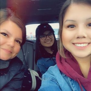 Meet your Posher, Kayla